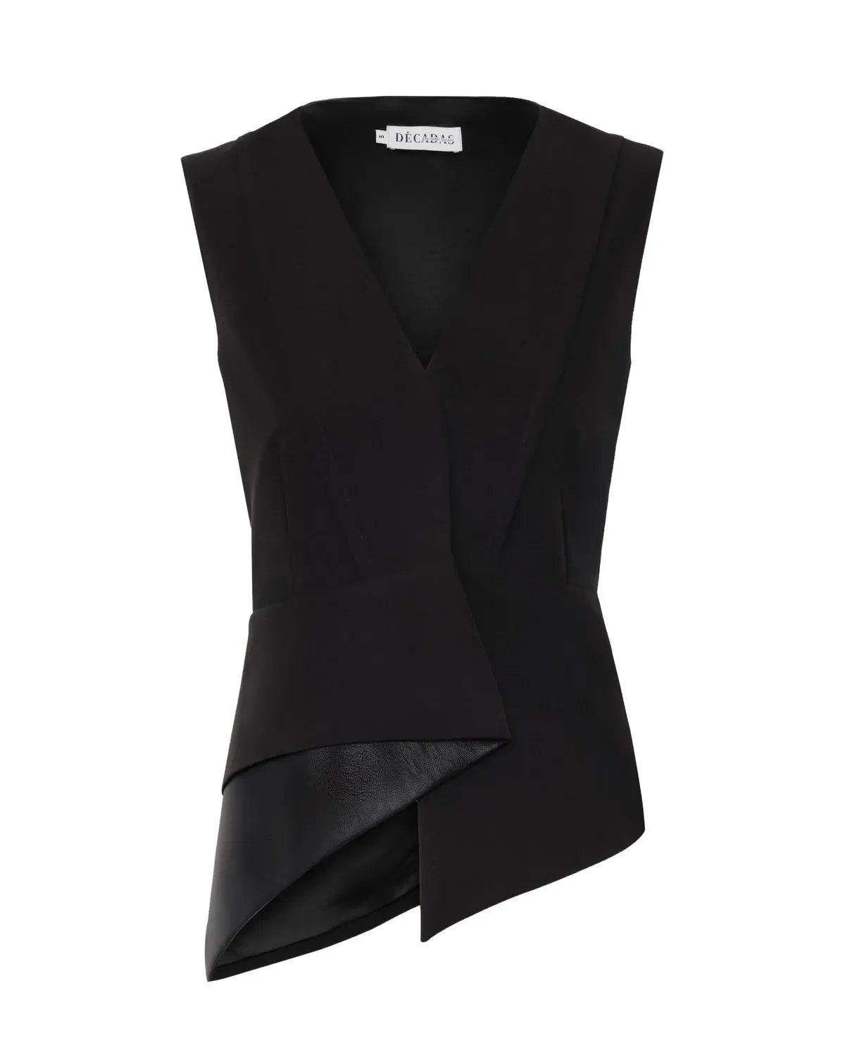 Greta Faux Leather Vest de DÉCADAS